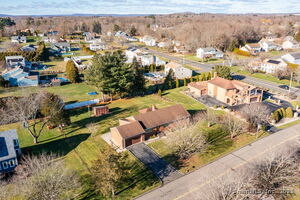 Homes for sale in Cromwell, CT | 21 Crest Dr, Cromwell, CT 06416 | MLS# 24142988