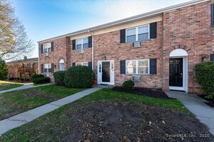 Homes for sale in Stamford, CT | 151 Courtland Ave #APT 6C, Stamford, CT 06902 | MLS# 24143040