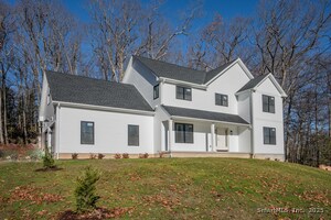 Homes for sale in Avon, CT | 60 Hollister Dr, Avon, CT 06001 | MLS# 24143010