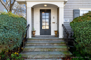 Homes for sale in New London, CT | 194 Thames St, New London, CT 06320 | MLS# 24142774