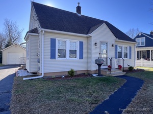 Homes for sale in Enfield, CT | 17 Francis Ave, Enfield, CT 06082 | MLS# 24143095