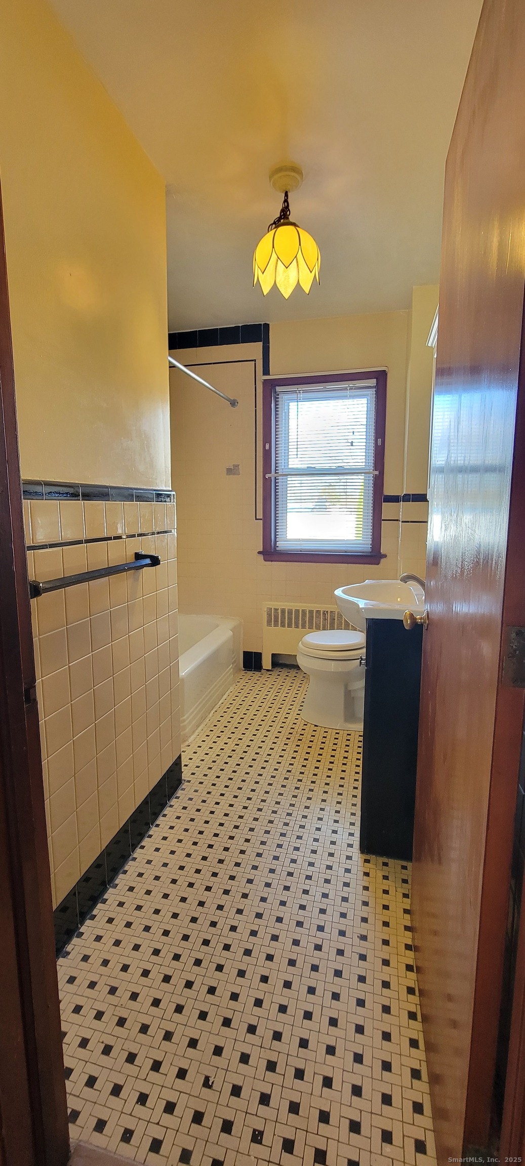 Photo 15 of 690 Highland Avenue, Waterbury, CT