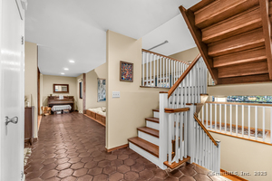 Homes for sale in Newtown, CT | 4 Old Gate Ln, Newtown, CT 06470 | MLS# 24143201