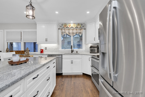 Homes for sale in Oxford, CT | 98 Great Hill Rd, Oxford, CT 06478 | MLS# 24143079