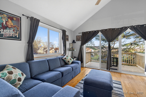 Homes for sale in Cromwell, CT | 3 Sunridge Ln #3, Cromwell, CT 06416 | MLS# 24142894