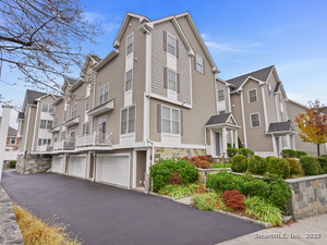 Homes for sale in Stamford, CT | 91 W Broad St #11, Stamford, CT 06902 | MLS# 24140354