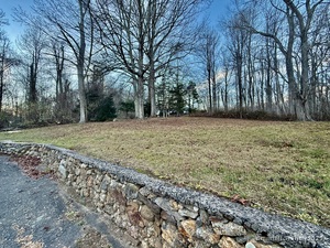 Homes for sale in East Hampton, CT | 226 W High St, East Hampton, CT 06424 | MLS# 24142757