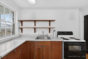 Homes for sale in Hartford, CT | 90 Allendale Rd, Hartford, CT 06106 | MLS# 24143138