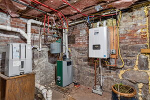 Homes for sale in Hartford, CT | 202 Laurel St, Hartford, CT 06105 | MLS# 24142936