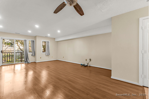 Homes for sale in Hamden, CT | 1412 Whitney Ave #APT F3, Hamden, CT 06517 | MLS# 24143028