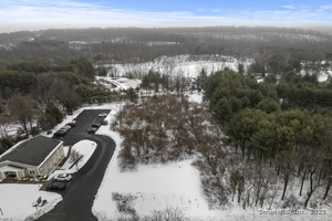 Homes for sale in Hamden, CT | 4183 Whitney Ave, Hamden, CT 06518 | MLS# 24143206