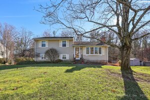 Homes for sale in Wallingford, CT | 51 Jodi Dr, Wallingford, CT 06492 | MLS# 24143240