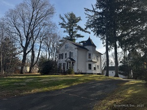 Homes for sale in Trumbull, CT | 58 Daniels Farm Rd, Trumbull, CT 06611 | MLS# 24142987