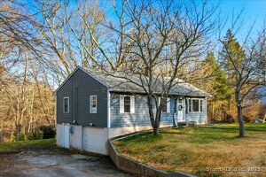 Homes for sale in Groton, CT | 46 Hillside Dr, Groton, CT 06355 | MLS# 24143219