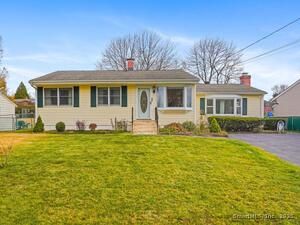 Homes for sale in Derby, CT | 121 Bradley Ter, Derby, CT 06418 | MLS# 24140568