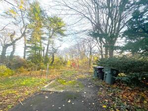 Homes for sale in Milford, CT | 21 Meadow St, Milford, CT 06460 | MLS# 24143350