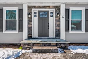 Homes for sale in Windsor, CT | 16 Landing Cir, Windsor, CT 06095 | MLS# 24143352