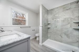 Homes for sale in Windsor, CT | 16 Landing Cir, Windsor, CT 06095 | MLS# 24143352