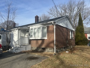 Homes for sale in Stratford, CT | 22 Sikorsky Pl, Stratford, CT 06614 | MLS# 24143273