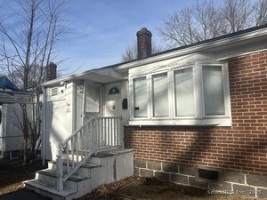 Homes for sale in Stratford, CT | 22 Sikorsky Pl, Stratford, CT 06614 | MLS# 24143273