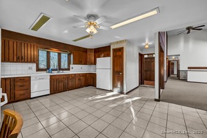 Homes for sale in New Fairfield, CT | 7 Carriage Ln, New Fairfield, CT 06812 | MLS# 24142617