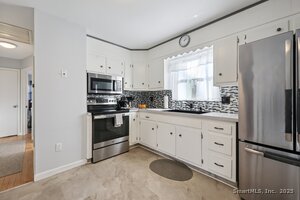 Homes for sale in New Fairfield, CT | 56 Barnum Rd, New Fairfield, CT 06812 | MLS# 24142686