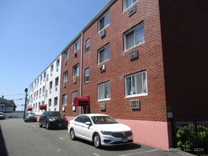 Homes for sale in Norwalk, CT | 4 Van Zant Rd #A2, Norwalk, CT 06855 | MLS# 24143359