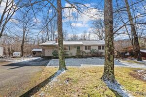 Homes for sale in East Hampton, CT | 123 W High St, East Hampton, CT 06424 | MLS# 24143392