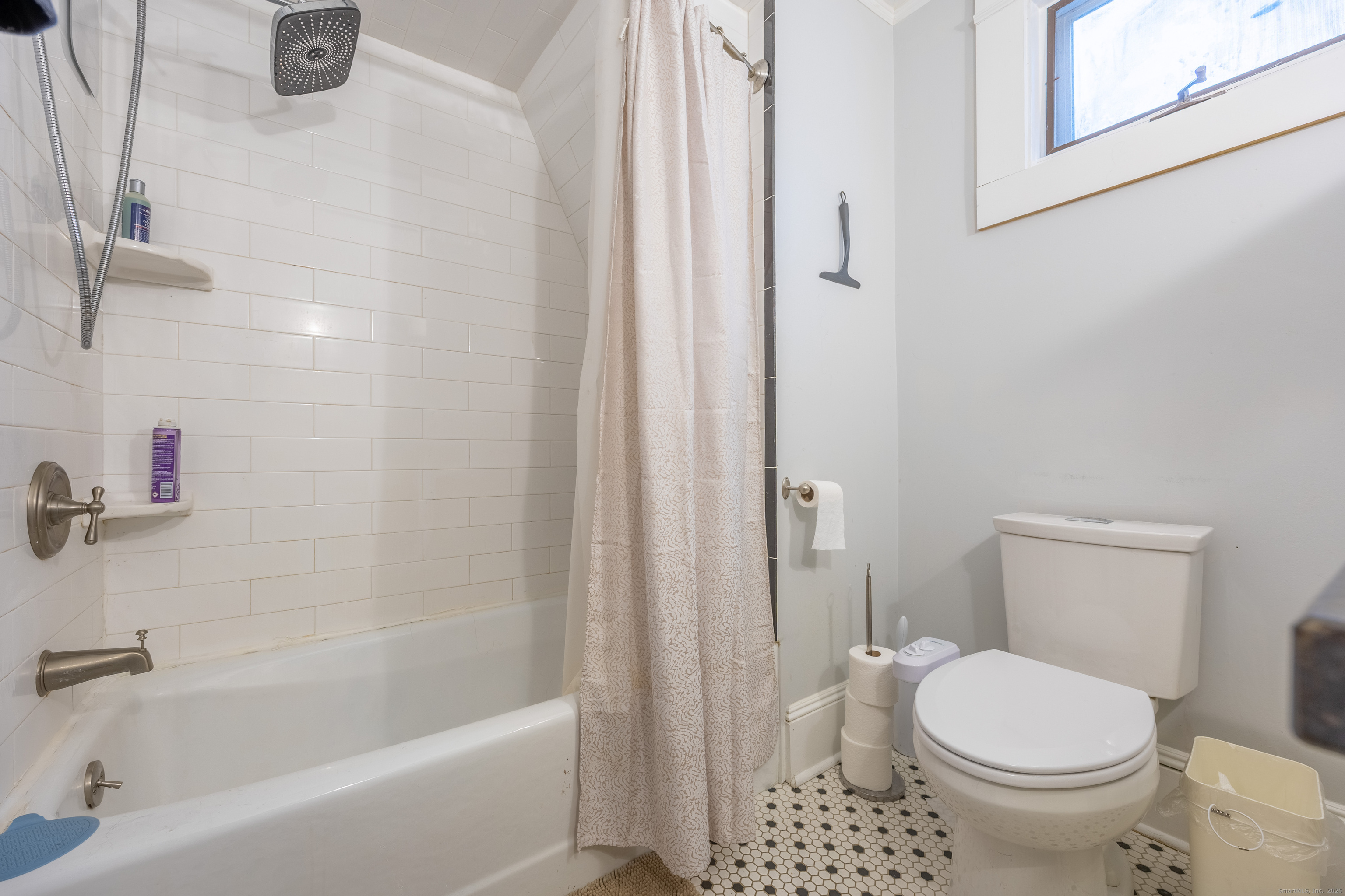 Photo 19 of 139 Grove Street, Bristol, CT