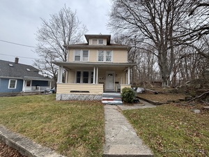 Homes for sale in Norwich, CT | 7 Mohegan Park Rd, Norwich, CT 06360 | MLS# 24142890