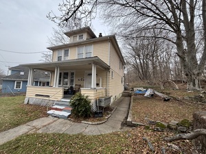 Homes for sale in Norwich, CT | 7 Mohegan Park Rd, Norwich, CT 06360 | MLS# 24142890