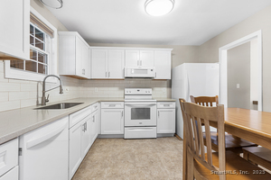 Homes for sale in New Milford, CT | 48 Cedar Hill Rd, New Milford, CT 06755 | MLS# 24142667