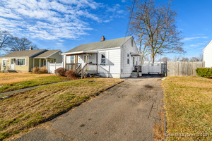 Homes for sale in East Hartford, CT | 75 Lafayette St, East Hartford, CT 06106 | MLS# 24143131