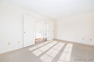 Homes for sale in Litchfield, CT | 2 Dickinson Ct #2, Litchfield, CT 06759 | MLS# 24143059