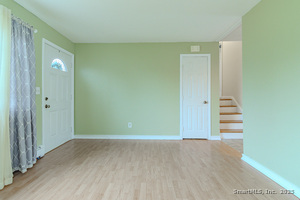 Homes for sale in Southington, CT | 32 Minthal Dr, Southington, CT 06489 | MLS# 24139760