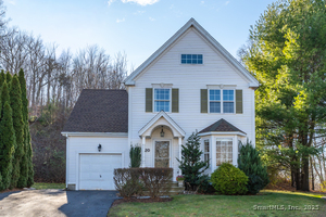 Homes for sale in Branford, CT | 20 Lakeview Dr #20, Branford, CT 06405 | MLS# 24143406