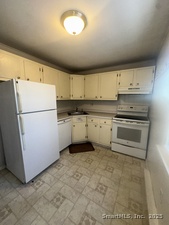 Homes for sale in New Milford, CT | 18 Canterbury Arms #18, New Milford, CT 06776 | MLS# 24143402