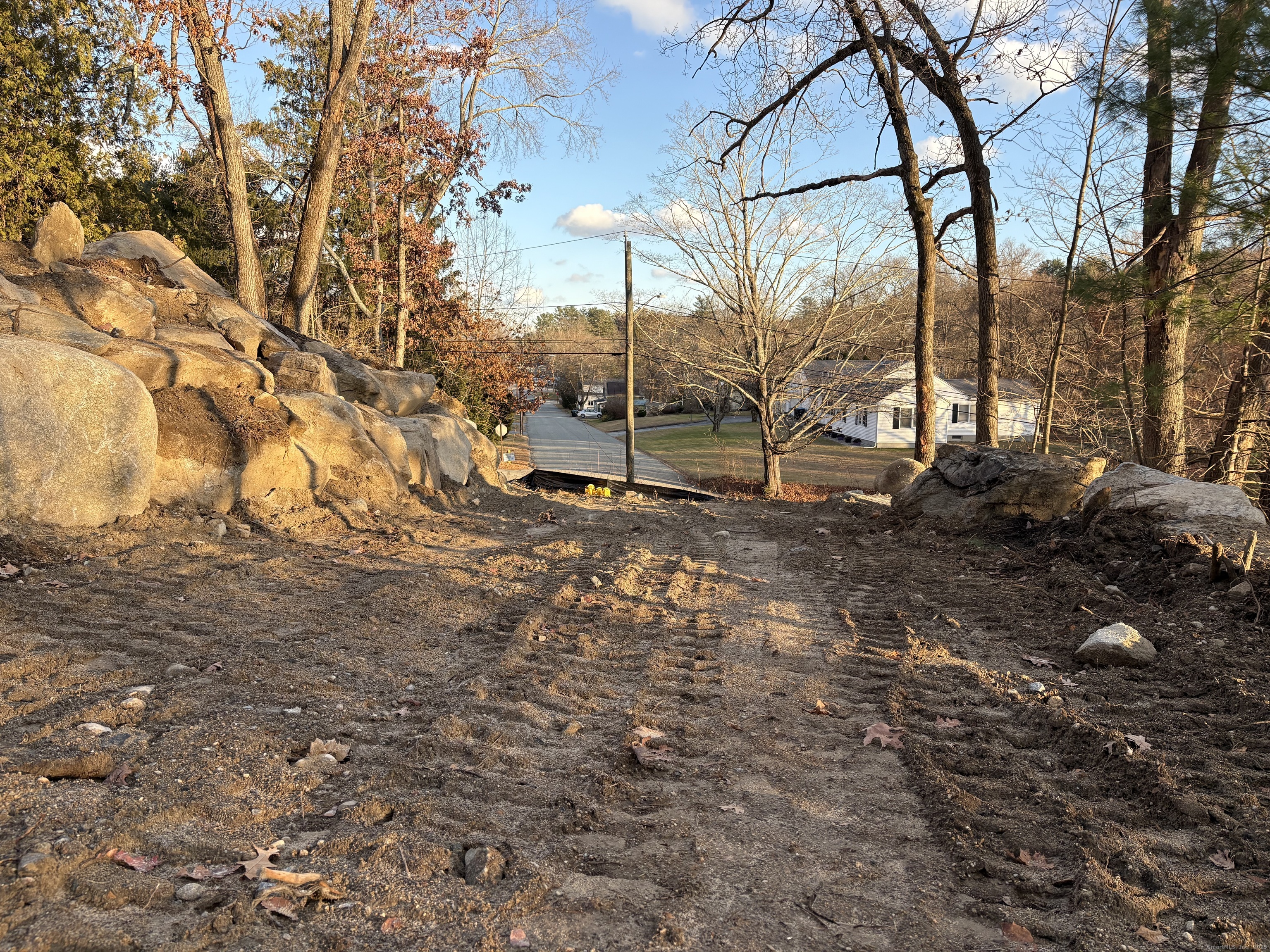 Homes for sale in Putnam, CT | 66 Bates Ave, Putnam, CT 06260 | MLS# 24129132