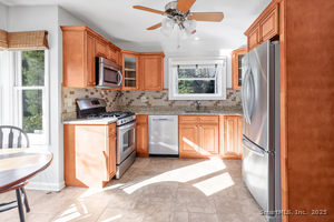 Homes for sale in Shelton, CT | 45 Greystone #45, Shelton, CT 06484 | MLS# 24143052