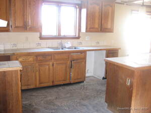 Homes for sale in Ellington, CT | 254 Jobs Hill Rd, Ellington, CT 06029 | MLS# 24143488