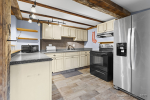 Homes for sale in Pomfret, CT | 2 Hampton Rd, Pomfret, CT 06259 | MLS# 24143130