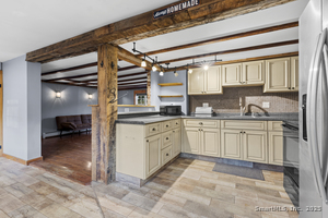 Homes for sale in Pomfret, CT | 2 Hampton Rd, Pomfret, CT 06259 | MLS# 24143130