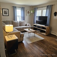 Homes for sale in Shelton, CT | 20 Nicholdale Rd, Shelton, CT 06484 | MLS# 24143501