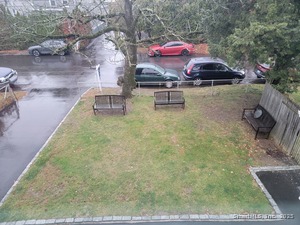 Homes for sale in Stamford, CT | 33 Dora St, Stamford, CT 06902 | MLS# 24139373