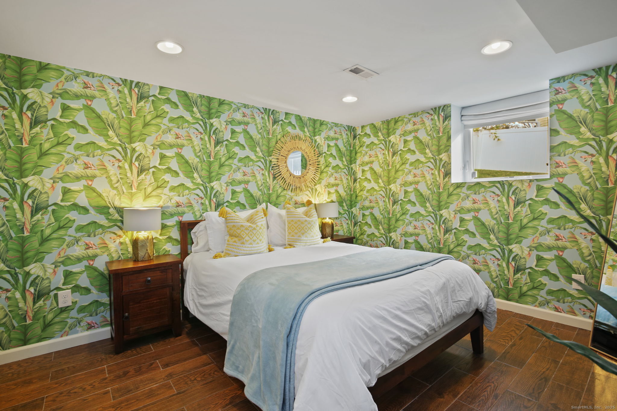 Photo 19 of 83 Woodridge Drive, Stamford, CT