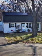 Homes for sale in New Haven, CT | 29 Melrose Dr, New Haven, CT 06513 | MLS# 24142832