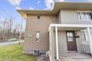 Homes for sale in Wallingford, CT | 333 S Elm St, Wallingford, CT 06492 | MLS# 24143279