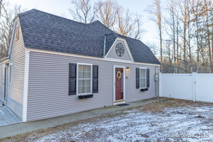 Homes for sale in East Hampton, CT | 135 W High St, East Hampton, CT 06424 | MLS# 24143591