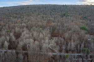 Homes for sale in Canaan, CT | 66 Barnes Rd, Canaan, CT 06031 | MLS# 24143612