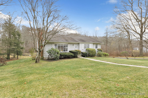 Homes for sale in Shelton, CT | 19 Robin Ln, Shelton, CT 06484 | MLS# 24133224